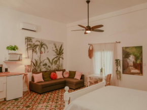 Maison Rouge - Room 2
